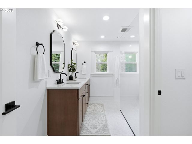 2125 Nw 33rd Ave, Portland, OR 97210