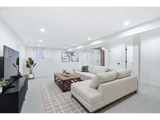 2125 Nw 33rd Ave, Portland, OR 97210