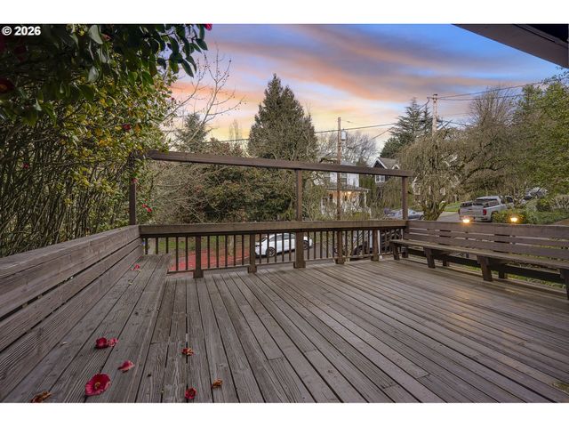 2125 Nw 33rd Ave, Portland, OR 97210