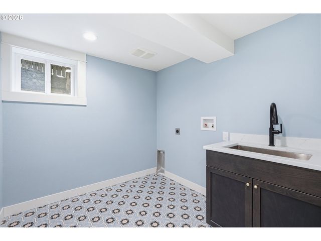 2125 Nw 33rd Ave, Portland, OR 97210