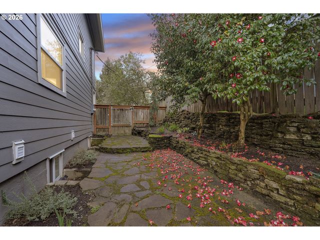 2125 Nw 33rd Ave, Portland, OR 97210