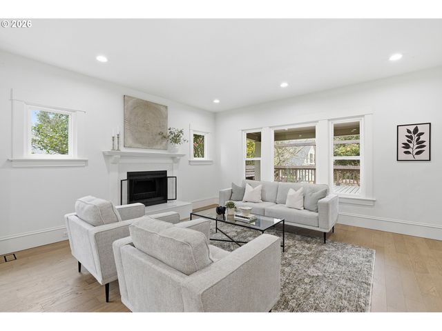 2125 Nw 33rd Ave, Portland, OR 97210