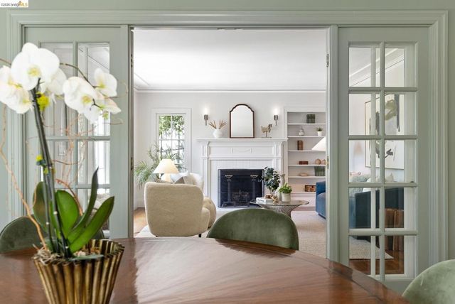 73 Oakmont Ave, Piedmont, CA 94610