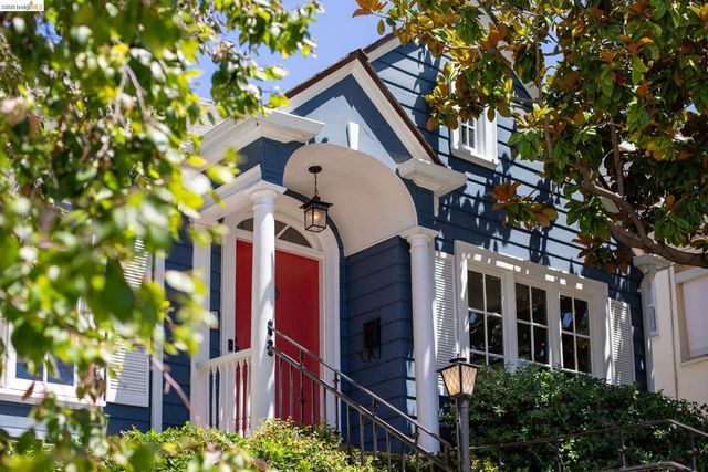 73 Oakmont Ave, Piedmont, CA 94610
