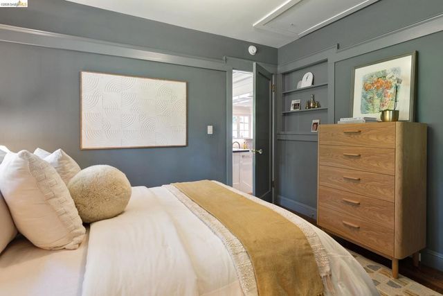 73 Oakmont Ave, Piedmont, CA 94610
