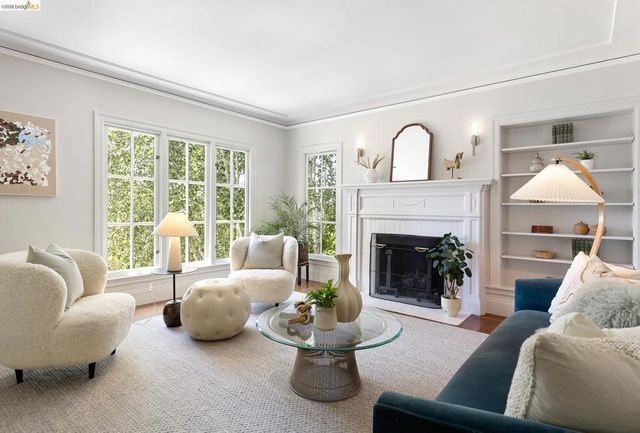 73 Oakmont Ave, Piedmont, CA 94610
