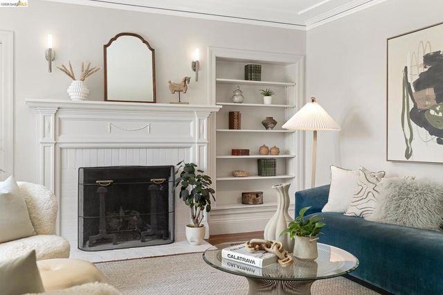 73 Oakmont Ave, Piedmont, CA 94610