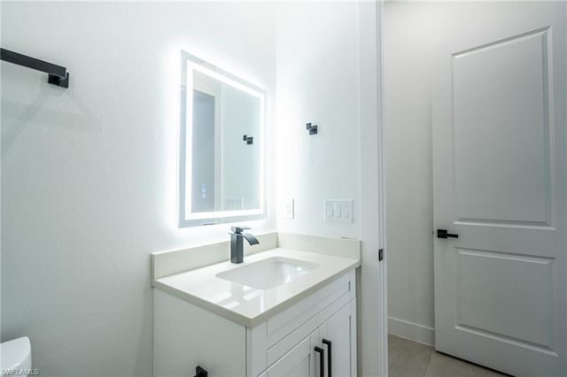 1142 ECLIPSE ST E, Lehigh Acres, FL 33974