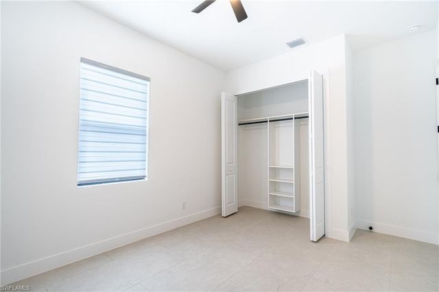 1142 ECLIPSE ST E, Lehigh Acres, FL 33974