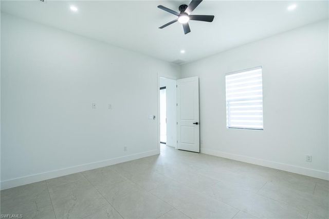 1142 ECLIPSE ST E, Lehigh Acres, FL 33974