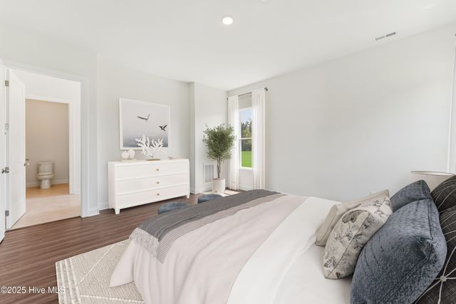 2071 Rosin Drive, Southport, NC 28461