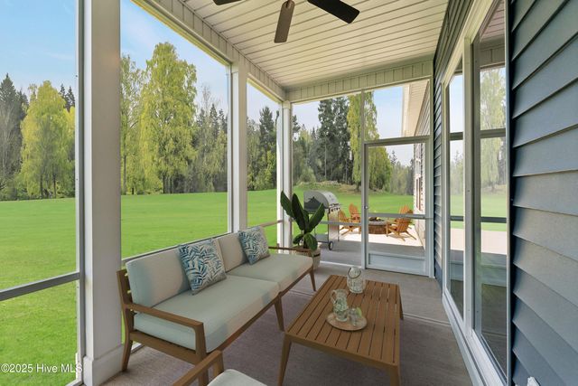 2071 Rosin Drive, Southport, NC 28461