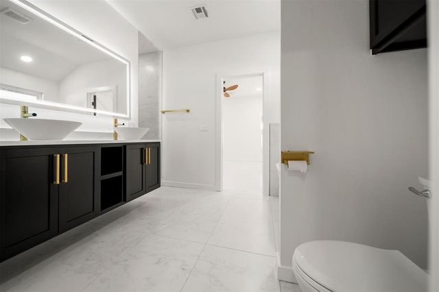 428 NW 114th Street, Oklahoma City, OK 73114