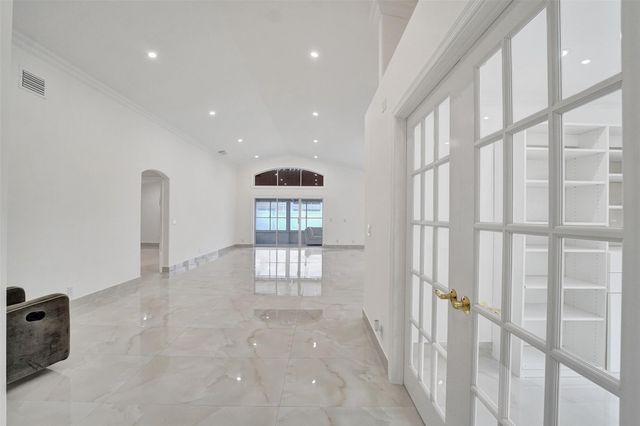 4966 SW 33rd Terrace, Hollywood, FL 33312