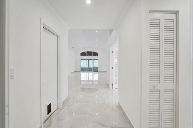 4966 SW 33rd Terrace, Hollywood, FL 33312