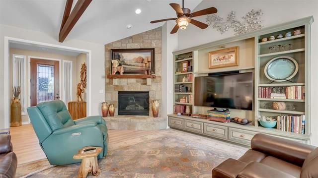 288 Lehne LOOP, Buchanan Dam, TX 78609