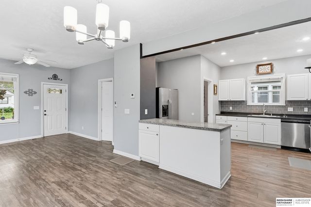 1642 N H Street, Fremont, NE 68025