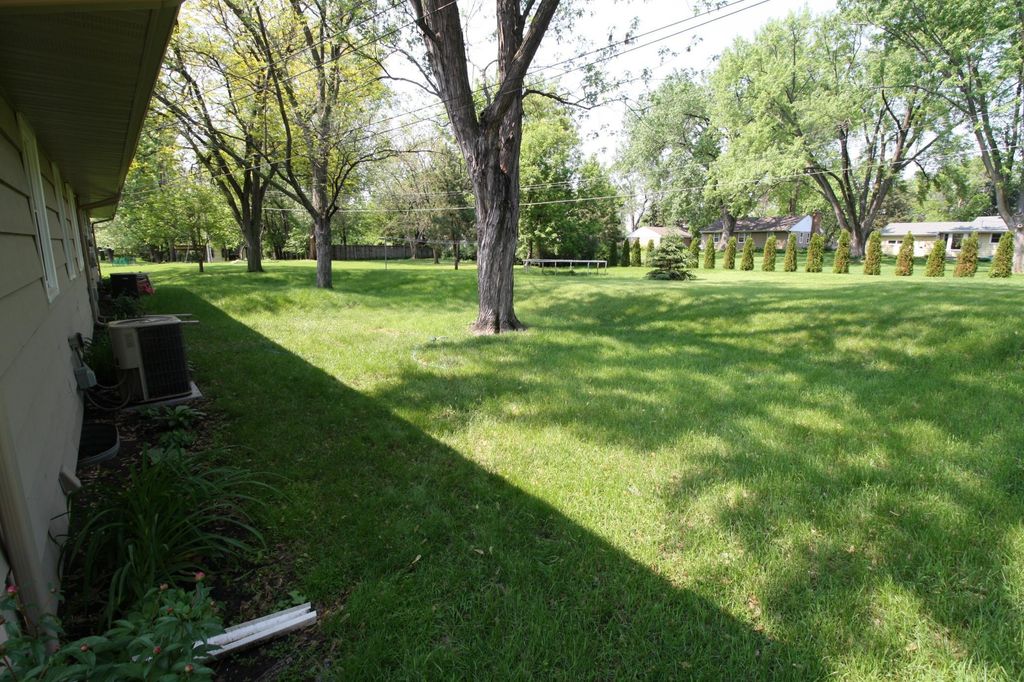 9522 Pleasant Avenue S, Bloomington, MN 55420 — photo 5