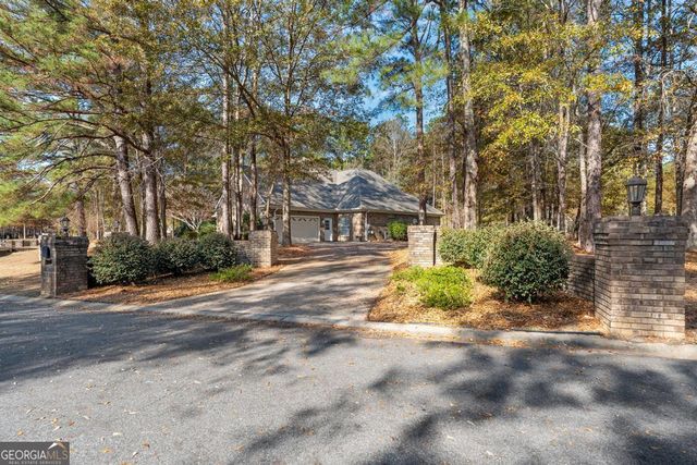 220 Sabre Drive, Bonaire, GA 31005