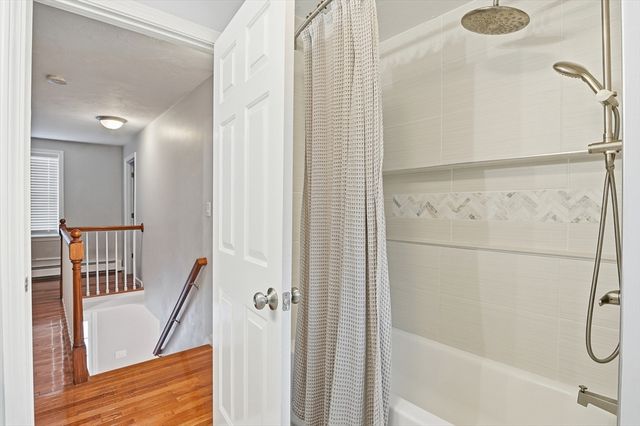 42 Catalpa Cir, Worcester, MA 01603