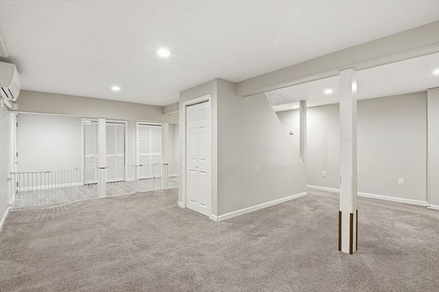 42 Catalpa Cir, Worcester, MA 01603