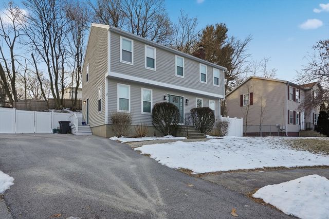 42 Catalpa Cir, Worcester, MA 01603