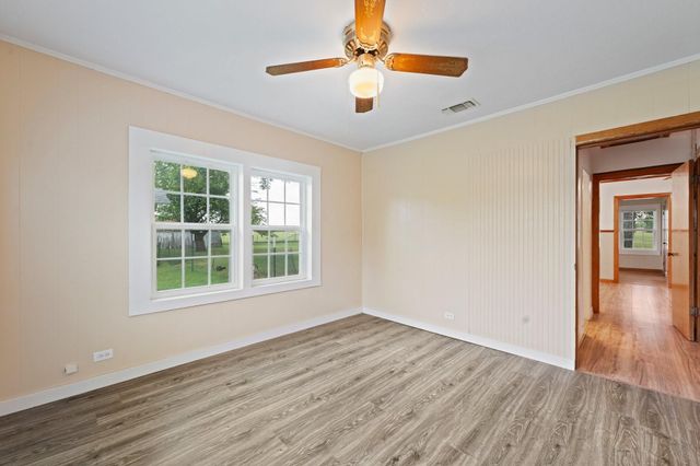 1116 S Texas Street, De Leon, TX 76444