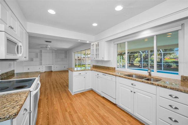 4 HIBISCUS ROAD, Belleair, FL 33756