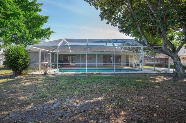 4 HIBISCUS ROAD, Belleair, FL 33756