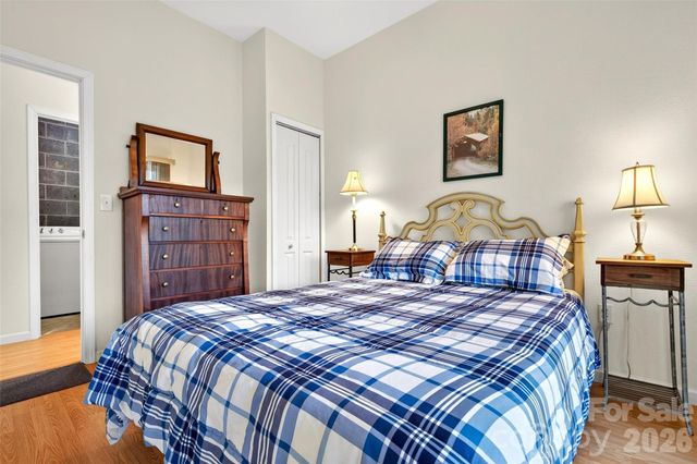 40 E Valley View Drive, Marion, NC 28752