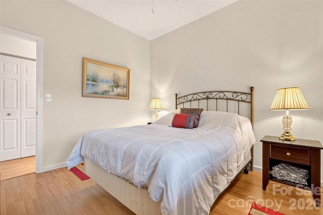 40 E Valley View Drive, Marion, NC 28752