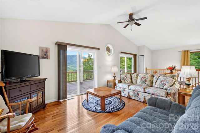40 E Valley View Drive, Marion, NC 28752