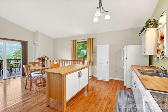 40 E Valley View Drive, Marion, NC 28752