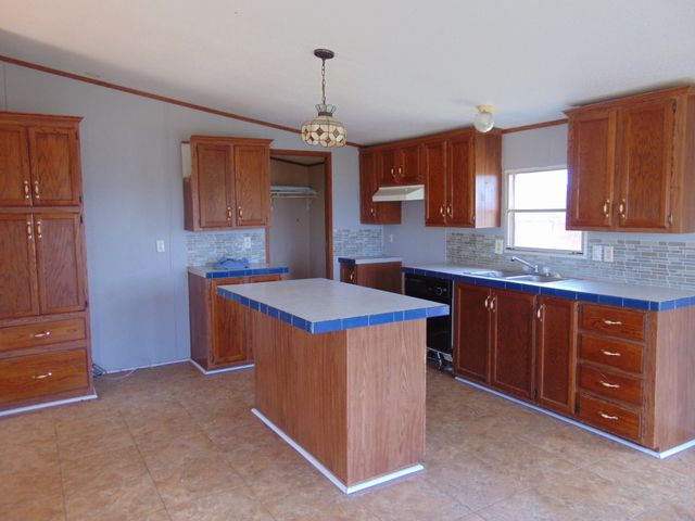 42 Oaks Rd, Ethridge, TN 38456