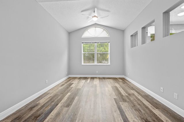 3033 SE Brierwood Place, Stuart, FL 34997