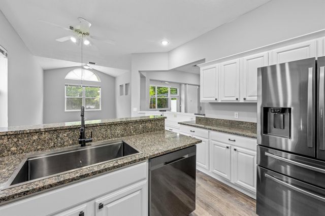 3033 SE Brierwood Place, Stuart, FL 34997