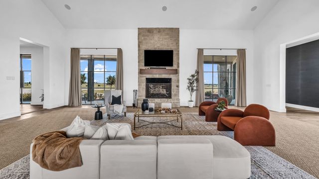 11802 E Rocky Creek Road, Crowley, TX 76036