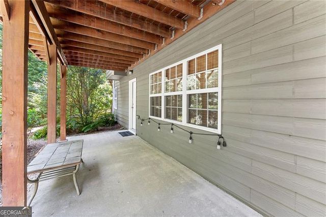 1000 Island Bluf Lane, Buford, GA 30518