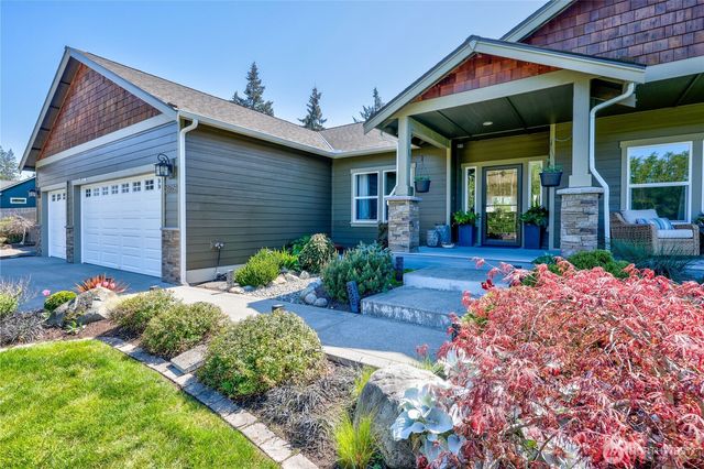 38603 Benchmark Avenue NE, Hansville, WA 98340