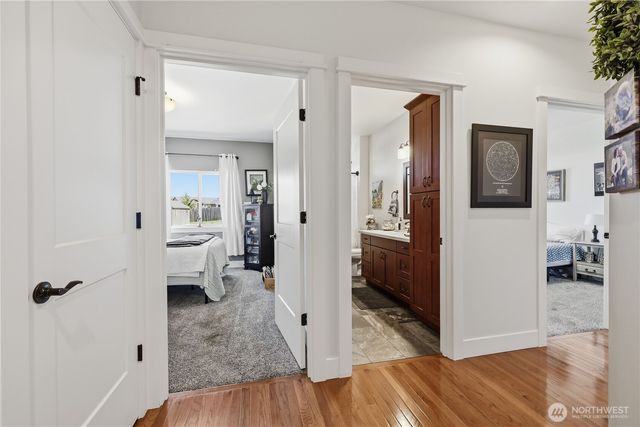38603 Benchmark Avenue NE, Hansville, WA 98340