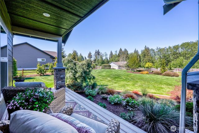 38603 Benchmark Avenue NE, Hansville, WA 98340