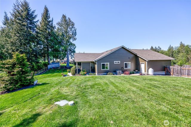 38603 Benchmark Avenue NE, Hansville, WA 98340