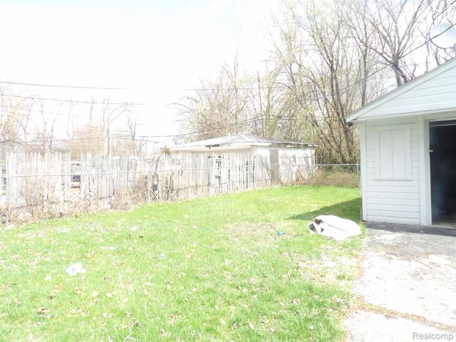 12144 Auburn Street, Detroit, MI 48228