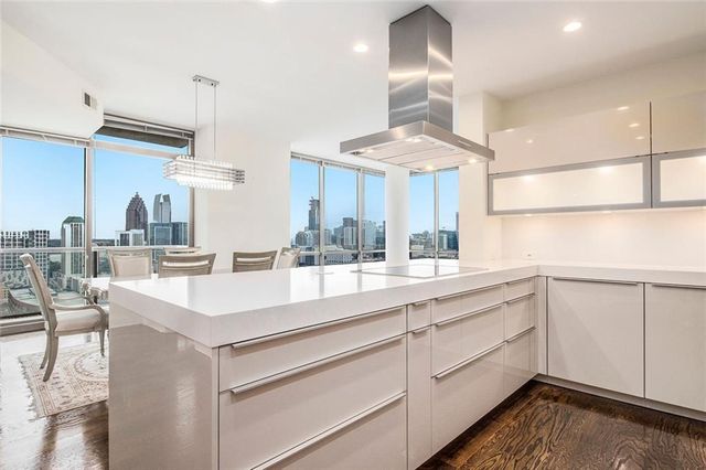 270 17th NW Street 2501, Atlanta, GA 30363