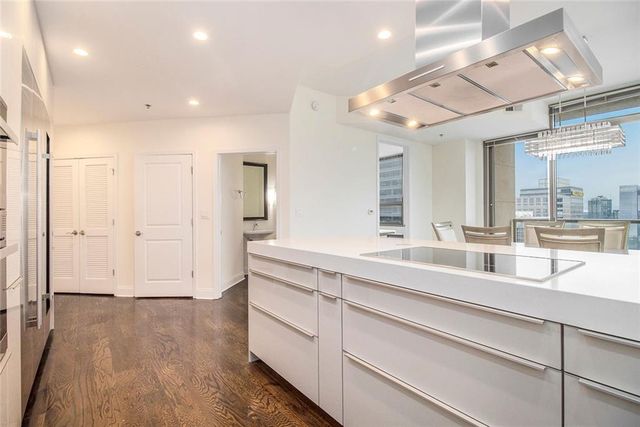 270 17th NW Street 2501, Atlanta, GA 30363