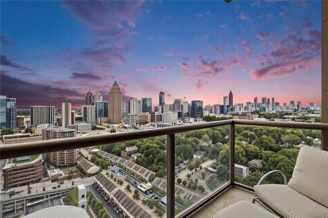 270 17th NW Street 2501, Atlanta, GA 30363