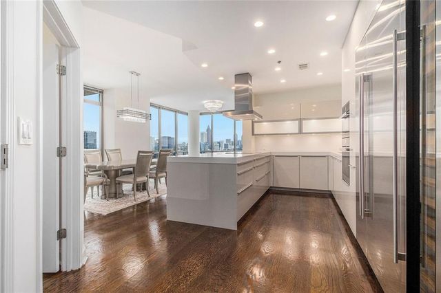 270 17th NW Street 2501, Atlanta, GA 30363