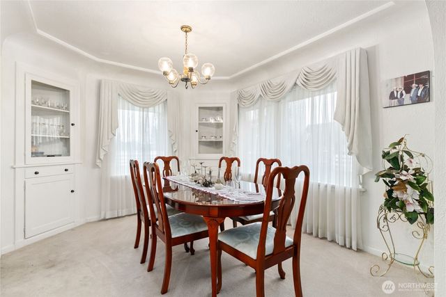 21304 SE 448th Street, Enumclaw, WA 98022