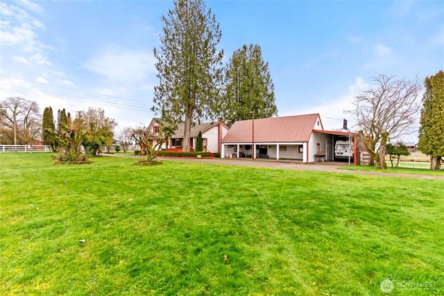 21304 SE 448th Street, Enumclaw, WA 98022