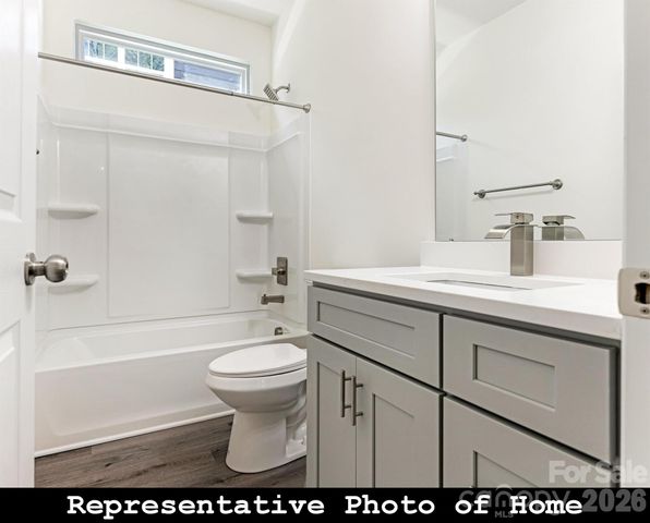 962 S Hoskins Road, Charlotte, NC 28208